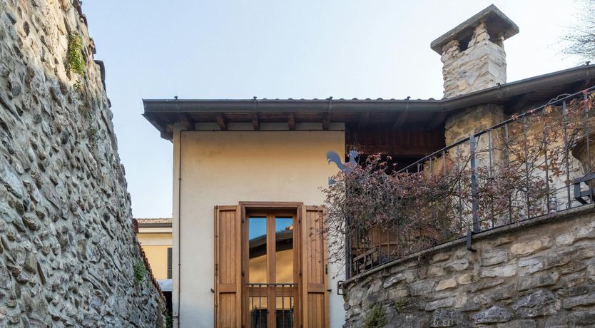 Photo of Lake's Haven