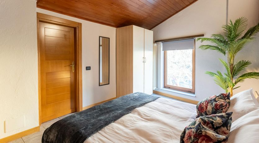 Photo of Lake's Haven