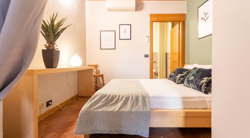 Photo of Lake's Haven