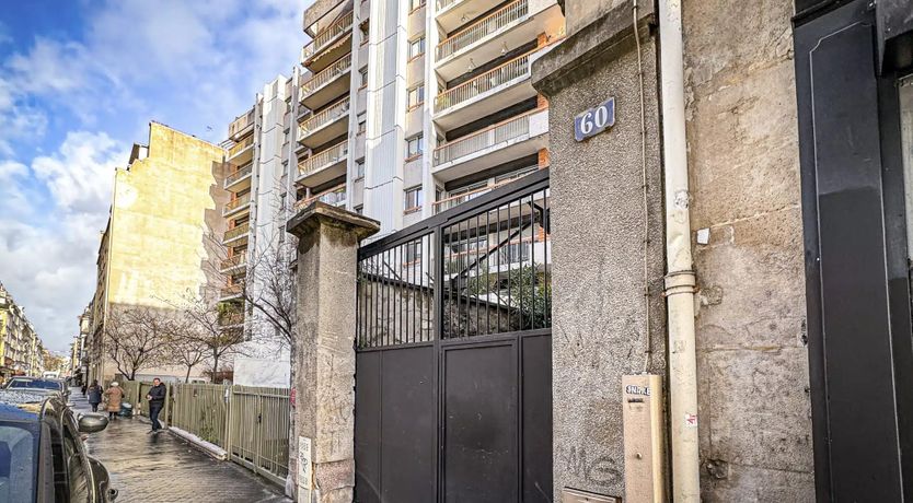 Photo of The Parisian Theatre