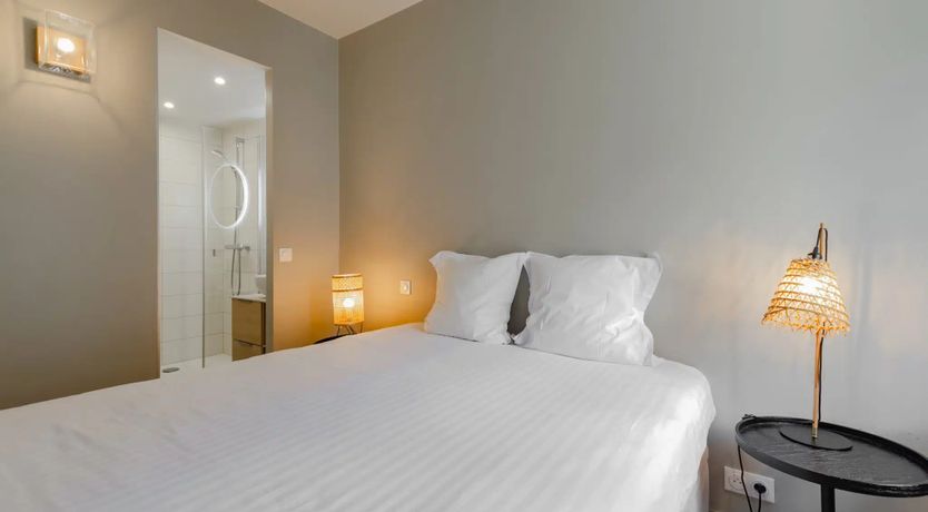 Photo of The Parisian Theatre