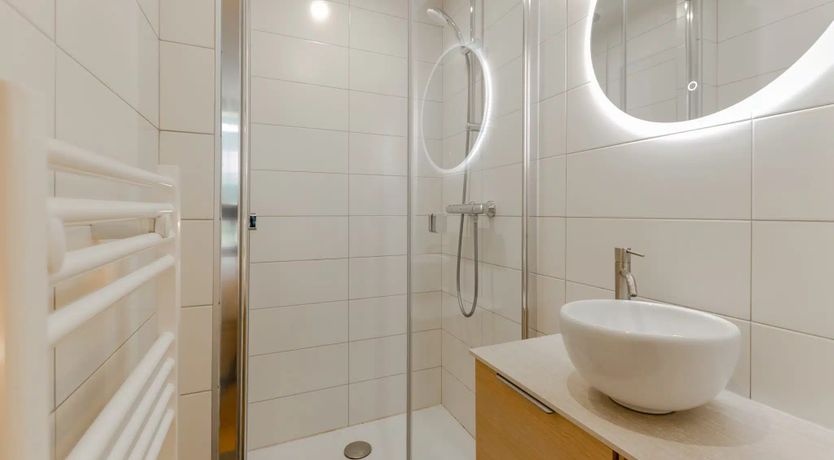 Photo of The Parisian Theatre