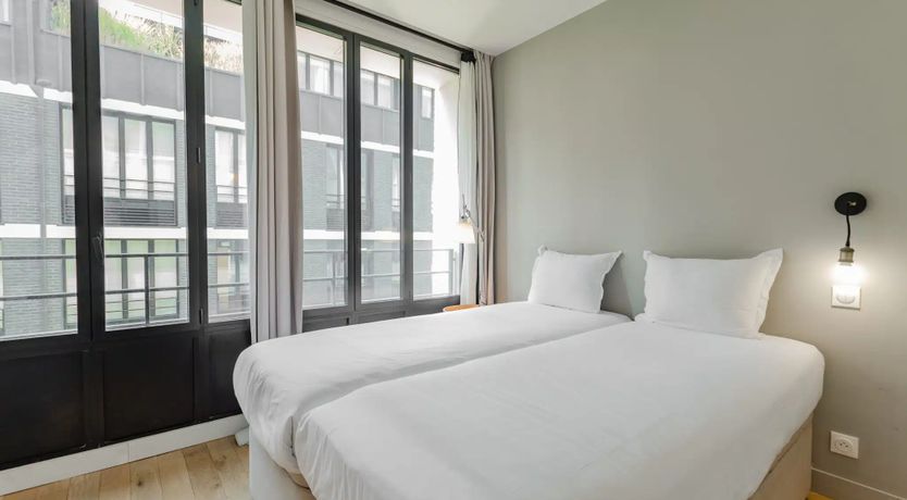 Photo of The Parisian Theatre