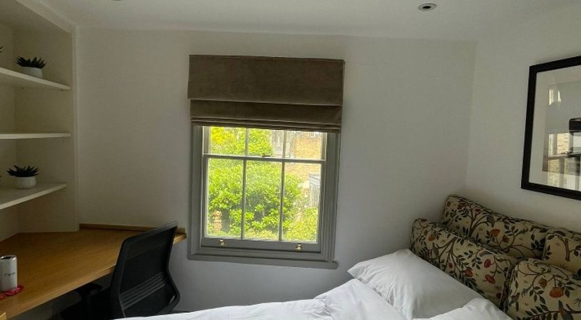 Photo of Sloanes Tale