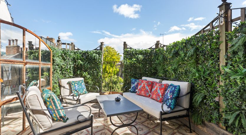 Photo of Sloanes Tale