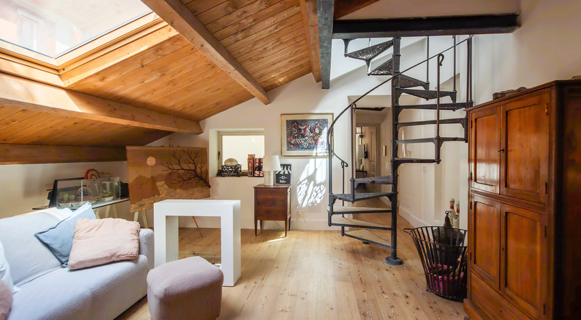 Photo of Old World Stone