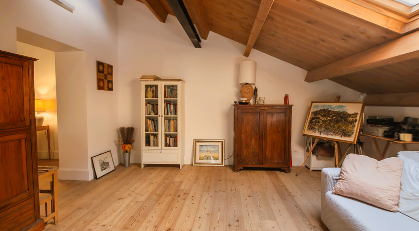 Photo of Old World Stone