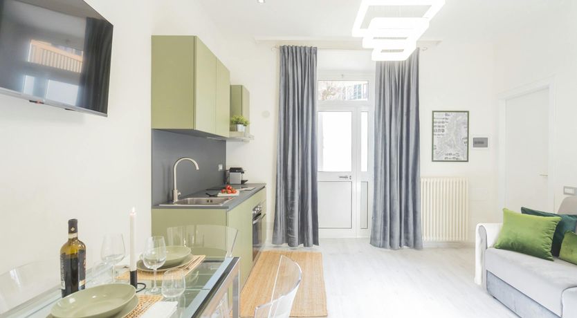 Photo of Italian View