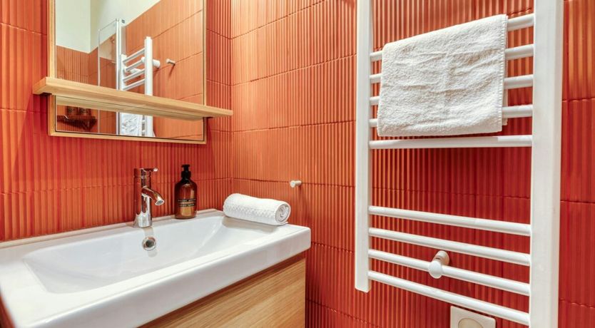 Photo of Antique & Classic