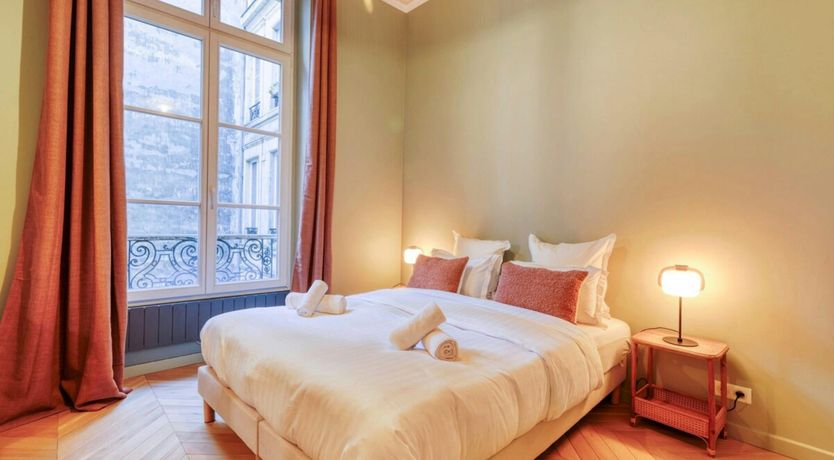 Photo of Antique & Classic