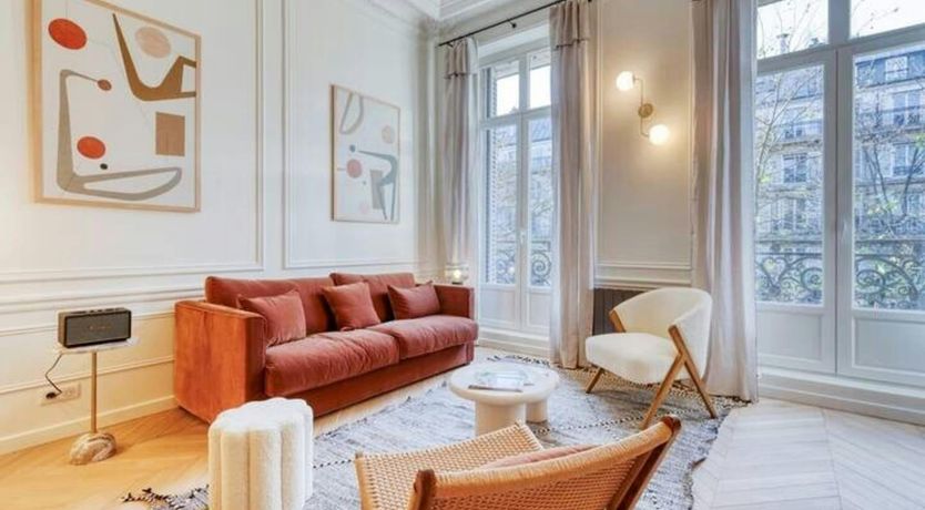 Photo of Antique & Classic