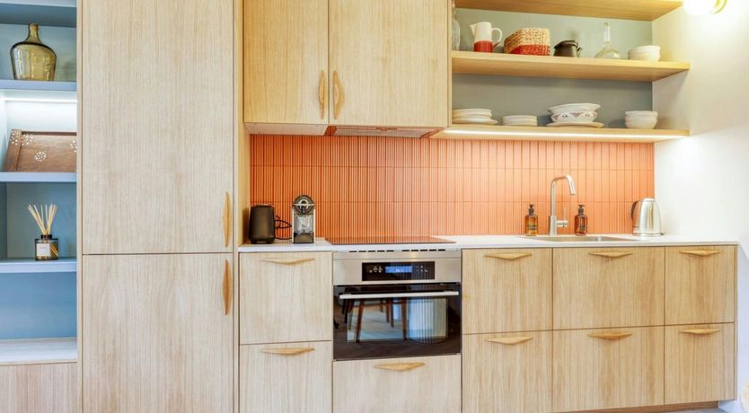 Photo of Antique & Classic