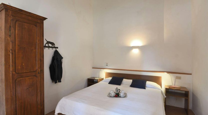 Photo of The Etruscan View