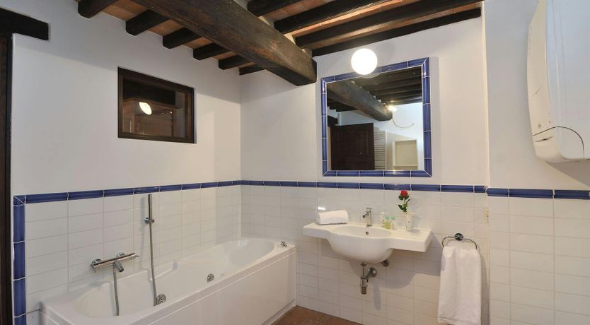 Photo of The Etruscan View