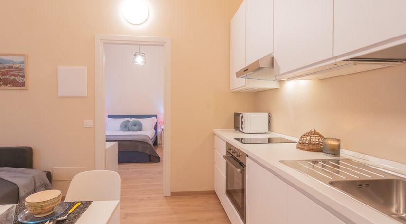 Photo of Lake & Valley