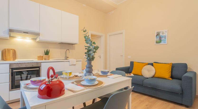 Photo of Lake & Valley