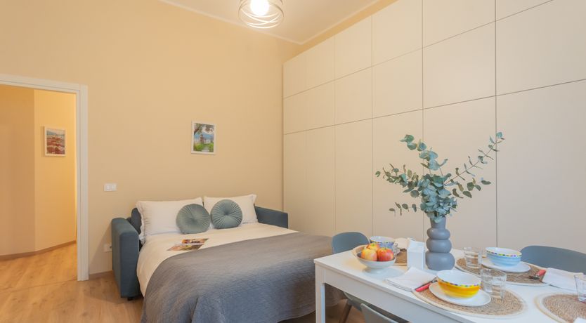 Photo of Lake & Valley