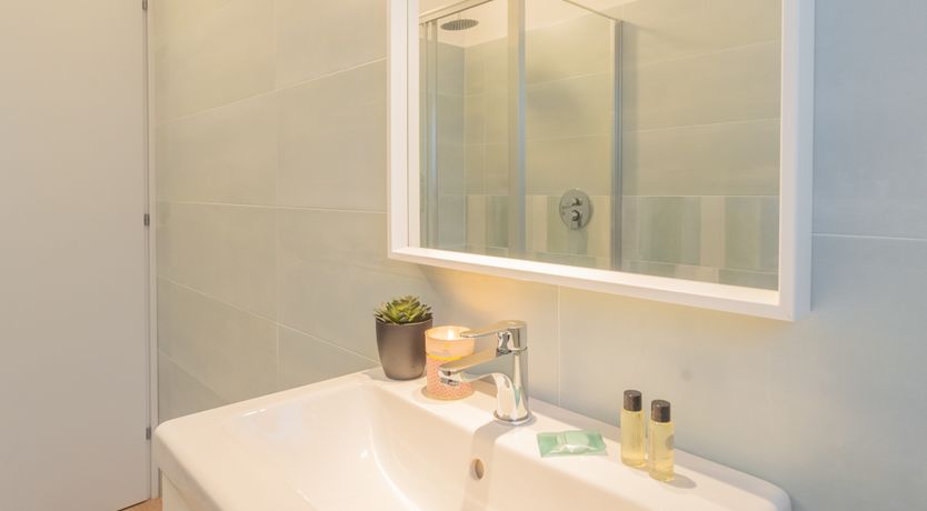 Photo of Lake & Valley