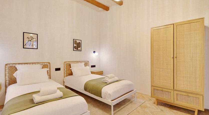 Photo of Old Parisian Charm