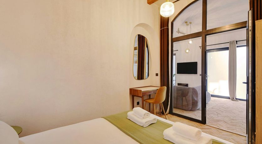 Photo of Old Parisian Charm