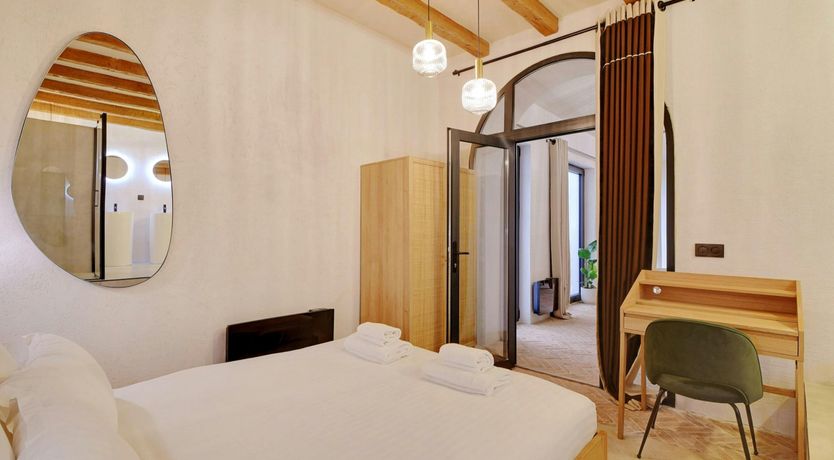 Photo of Old Parisian Charm