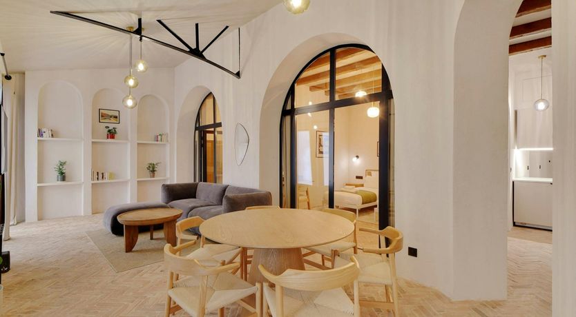 Photo of Old Parisian Charm