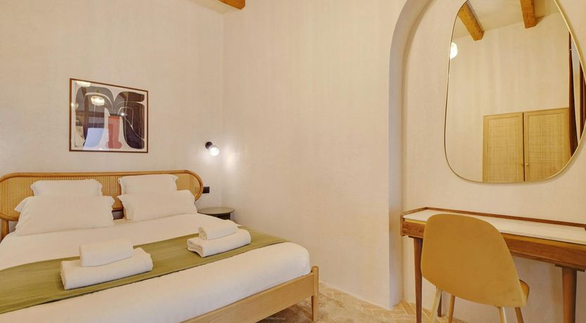 Photo of Old Parisian Charm