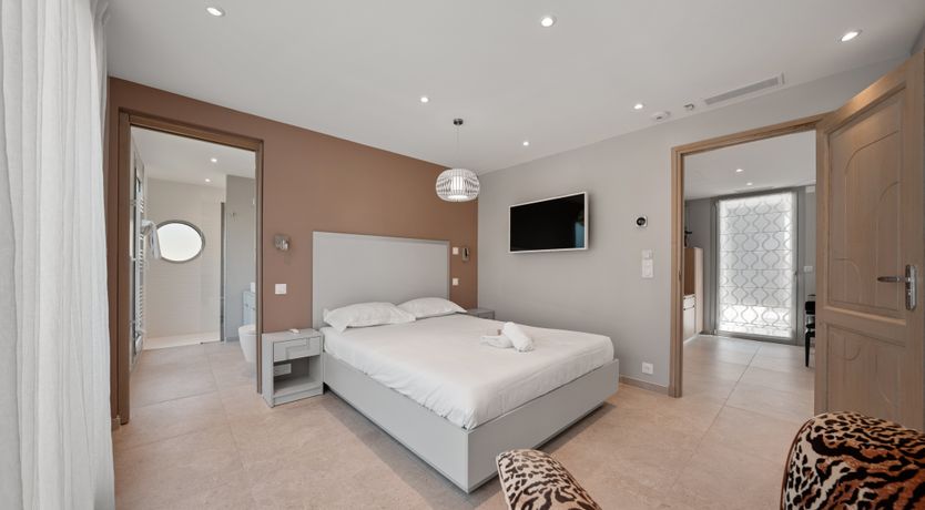 Photo of Above Antibes