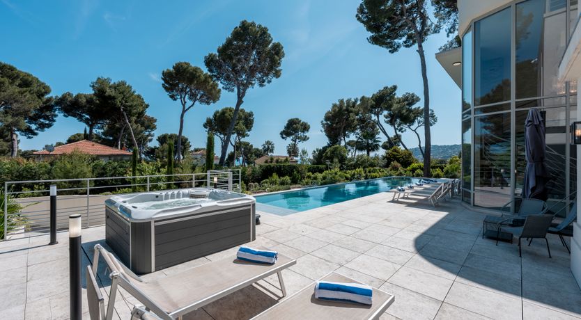 Photo of Above Antibes