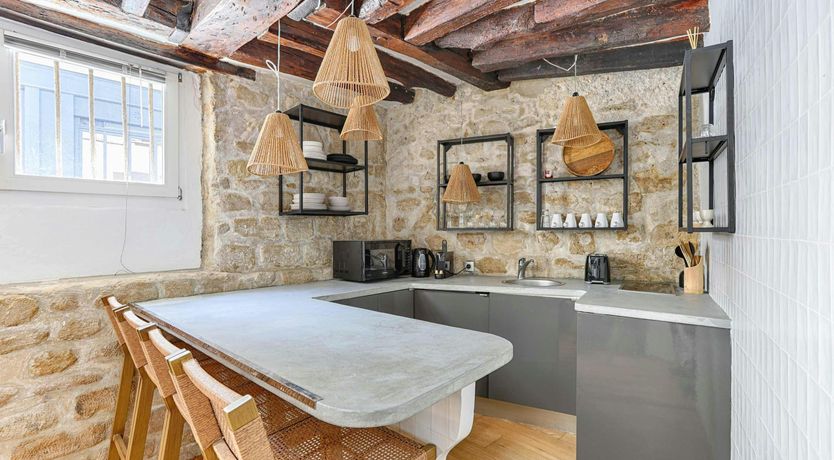 Photo of Bright Stone