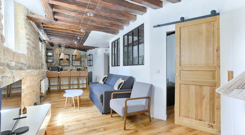 Photo of Bright Stone