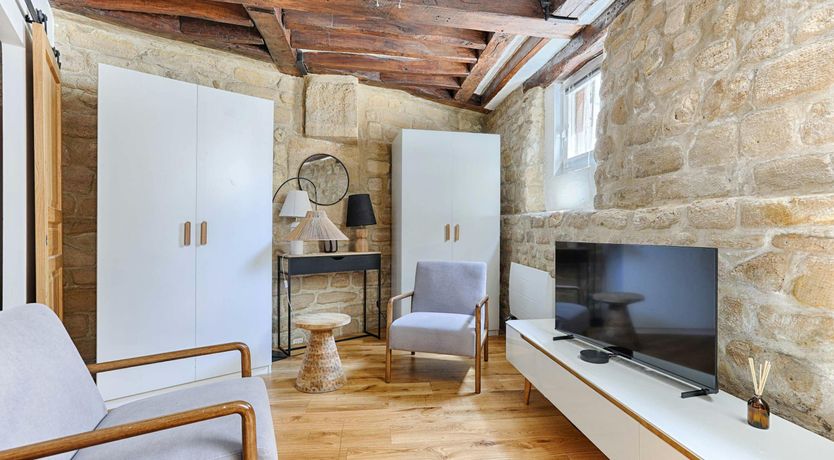 Photo of Bright Stone