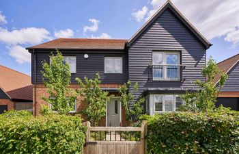 Cathedrals & Meadows Holiday Home