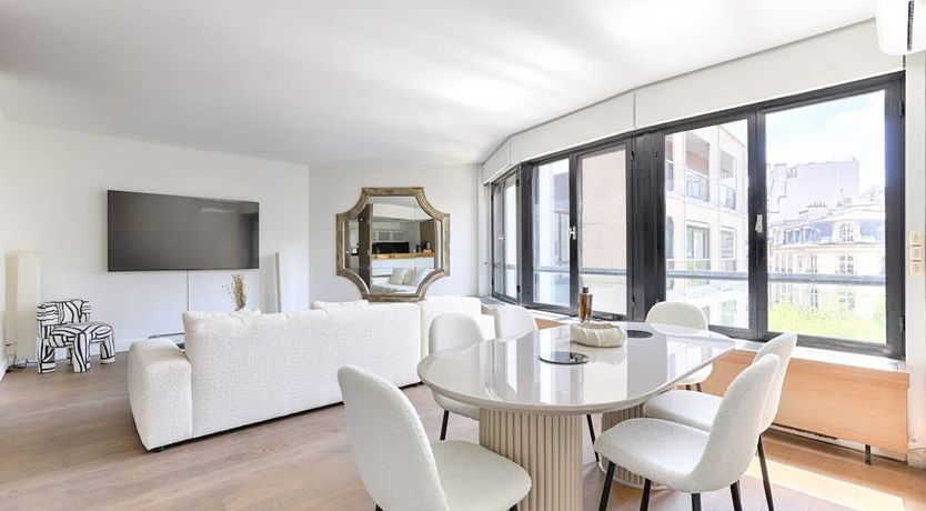 Photo of Modern View