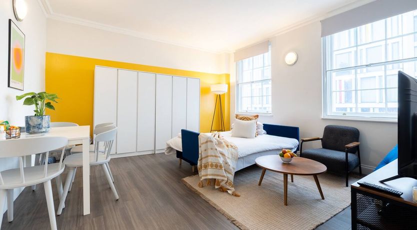 Photo of The Beau Of Buckingham