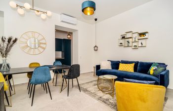 Sunshine Riviera Holiday Home