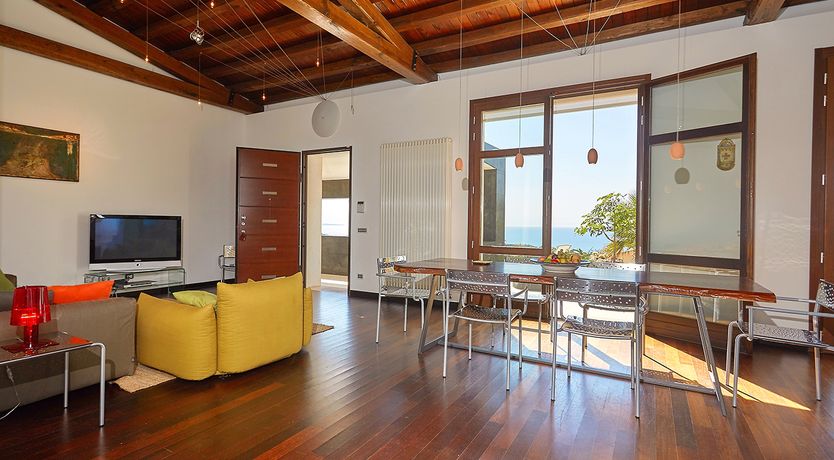 Photo of Seashore View