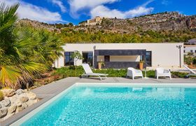 Photo of seashore-view