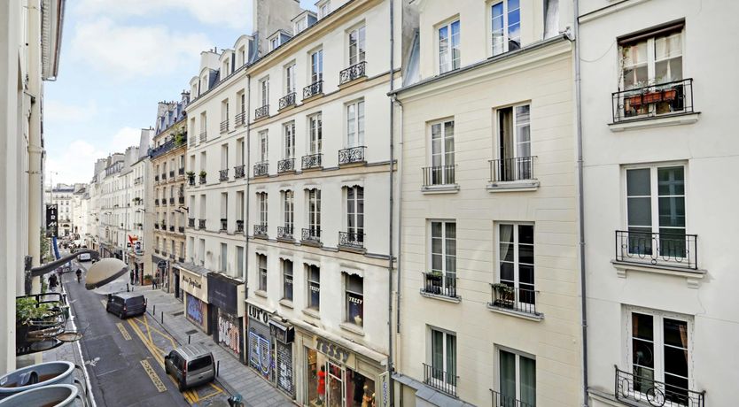 Photo of Parisian Street