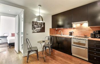Parisian Papers Holiday Home