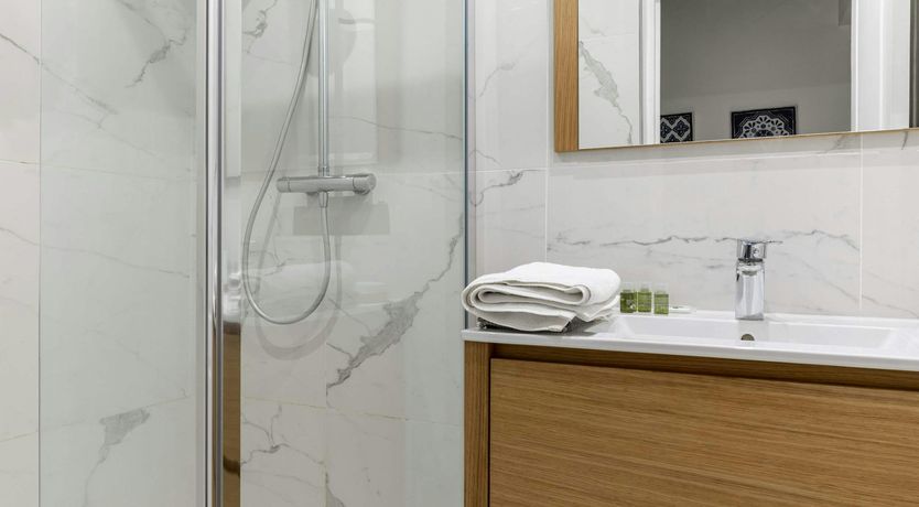 Photo of Avenues & Boulevards