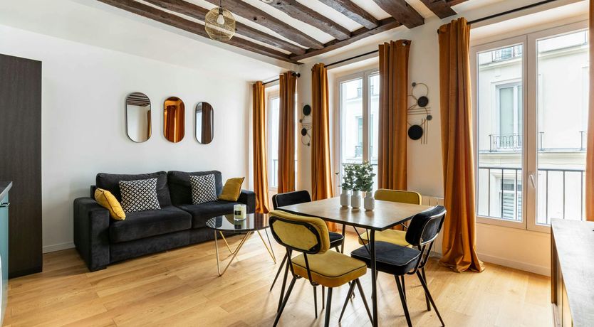 Photo of Avenues & Boulevards