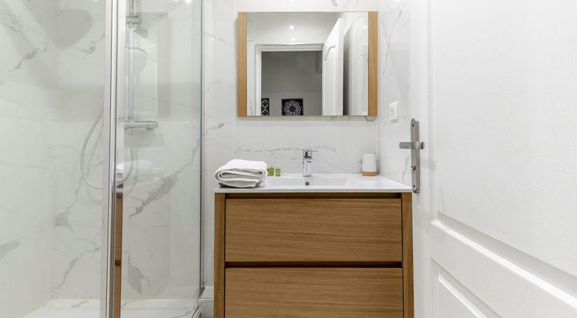 Photo of Avenues & Boulevards