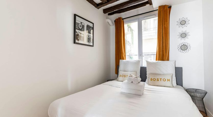 Photo of Avenues & Boulevards