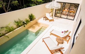 Mayan Shadow Holiday Home