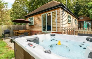 The Meadow Lodge Holiday Home
