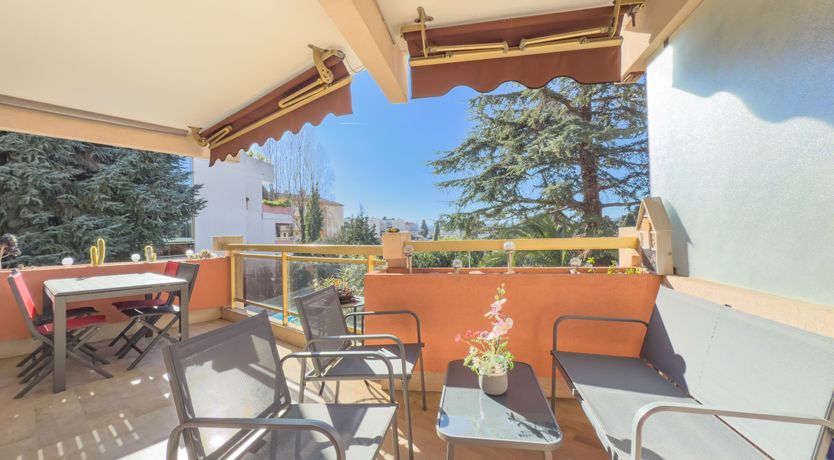 Photo of Quiet Pearl