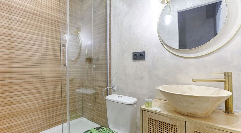 Photo of Galleries & History