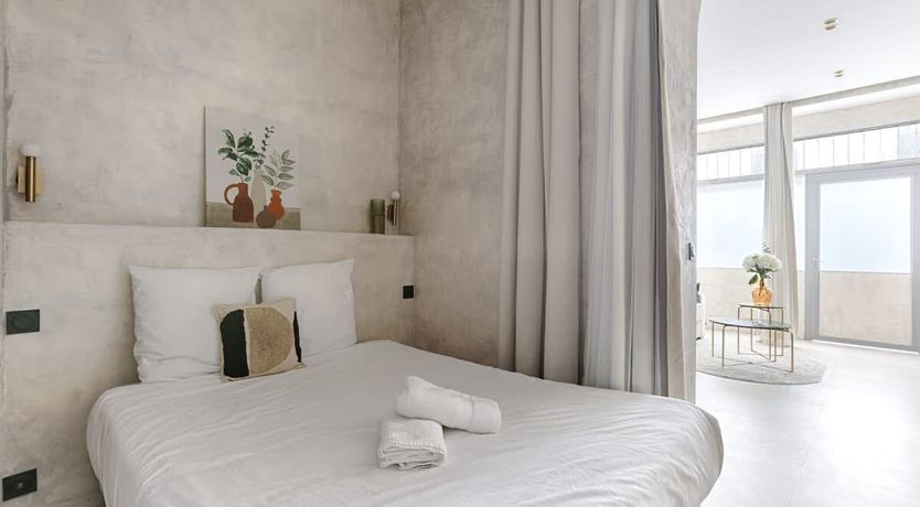 Photo of Galleries & History