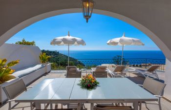 Li Galli Charm Holiday Home